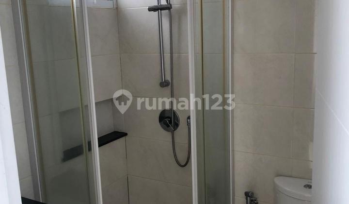 Dijual Rumah 2 Lantai di Green Puri Jakarta Barat