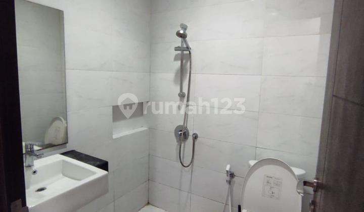 DIJUAL RUMAH 2 LT. 4X12 M2 GREEN LAKE CITY CLUSTER EAST ASIA DIJUAL RUMAH 2 LT. 4X12 M2 GREEN LAKE CITY CLUSTER EAST ASIA