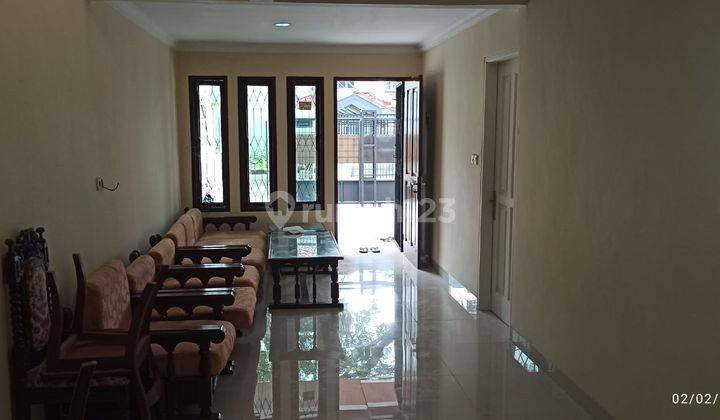 Dijual  Rumah bagus di Taman Semanan Indah 1