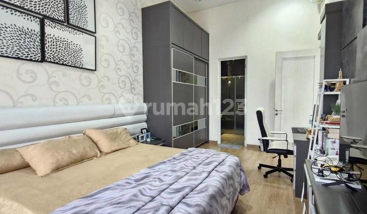 DIJUAL RUMAH 4 LANTAI HOEK PERUM CITRA 2 EXT 2