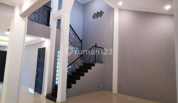 Dijual Rumah Sangat Bagus 2 Lantai di Perumahan Griya Loka Bsd Tangsel 2