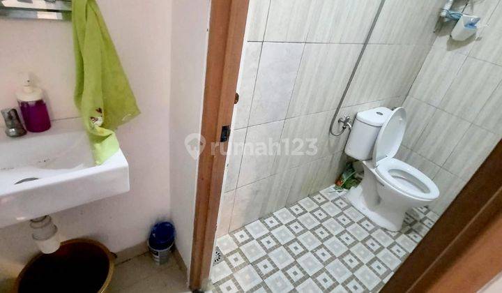 Rumah 2 Lantai Bagus Furnished di Perum Kresek Jakarta Barat 2