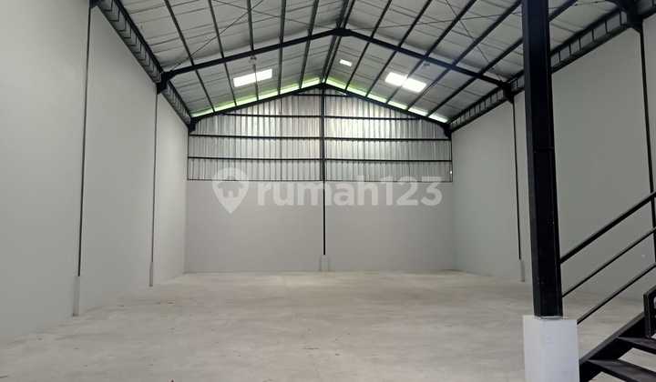 FOR RENT 486M2 WAREHOUSE IN TIGARAKSA TANGERANG AREA