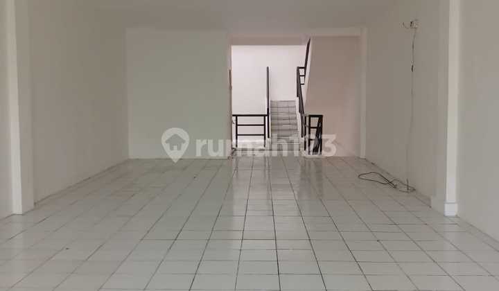 For Rent 3-Story Shop House Taman Palem Lestari, West Jakarta 2