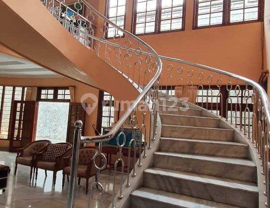 Dijual Rumah Mewah Luas Tanah 1,200M2 Daerah Palmerahkat Slipi,Jakbar Dijual Rumah Mewah Luas Tanah 1,200M2 Daerah Palmerahkat Slipi,Jakbar