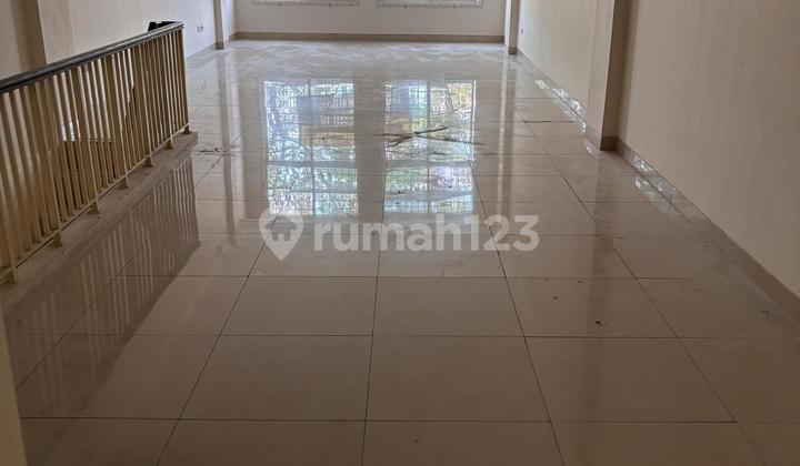 DIJUAL RUKAN 3,5 LANTAI DI GREEN LAKE CITY DIJUAL RUKAN 3,5 LANTAI DI GREEN LAKE CITY