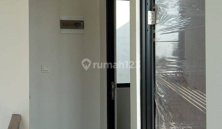 Dijual Rumah 2 lantai di  Perumahan Citra Garden Puri cluster CASCO  1