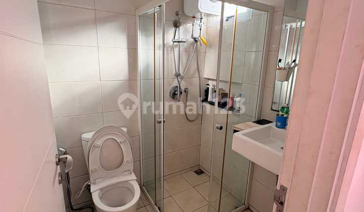 Disewakan Rumah 2 Lantai di Perumahan Green Lake City Cluster Australia 6X15 2