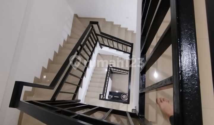 DIJUAL RUMAH 3 LANTAI LT.60M2 JLN PUSPA V ,CENGKARENG,JAKBAR DIJUAL RUMAH 3 LANTAI LT.60M2 JLN PUSPA V ,CENGKARENG,JAKBAR