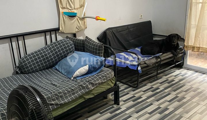 DIJUAL CEPAT RUMAH RUMAH 2 1/4 LANTAI UKURAN 6X18 DI TAMAN SEMANAN INDAH 2