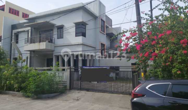 Dijual Rumah Kelapa Gading 2 Lantai Dekat Mall Kelapa Gading