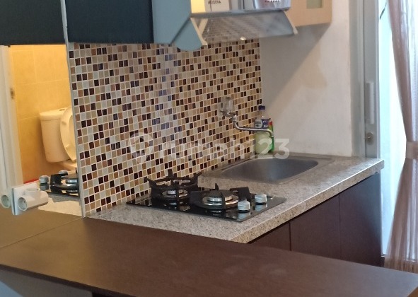 FOR RENT GREEN BAY TOWER APARTMENT D 2 BR SEA VIEW 28th floor 2