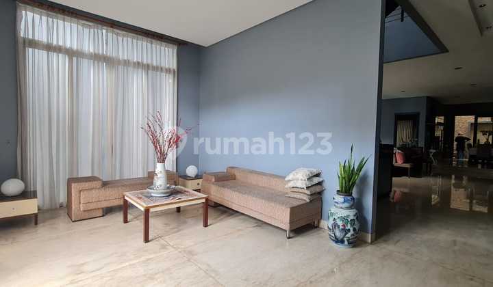 Dijual Rumah Sangat Bagus di Puri Indah