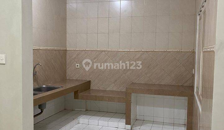 Dijual cepat Rumah 2 lantai Taman Cosmos Jakarta Barat 1
