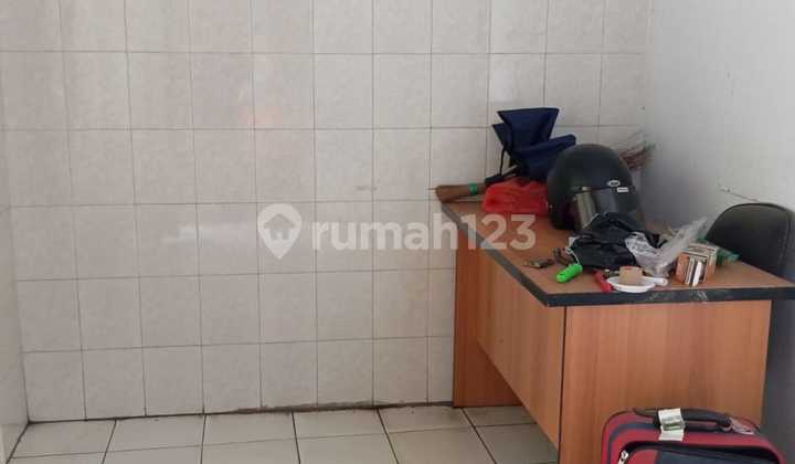 Dijual Rumah 2 Lantai Daerah Glodok ,Jakarta 2