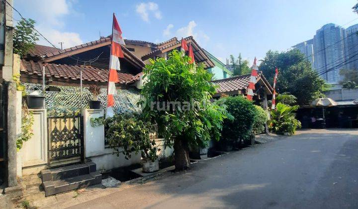 Dijual Rumah Hoek Daerah Tomang 2