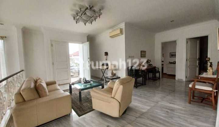 Dijual Rumah Mewah 2 lantai di Perumahan  Puri Indah ,Jakarta Barat 2