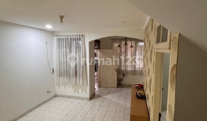 Strategic House in Legenda Wisata Cibubur, Great Price, Ready to Occupy 2