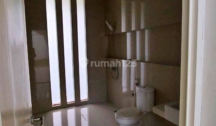 Rumah 2 Lantai dijual di Perumahan kota wisata cibubur 2