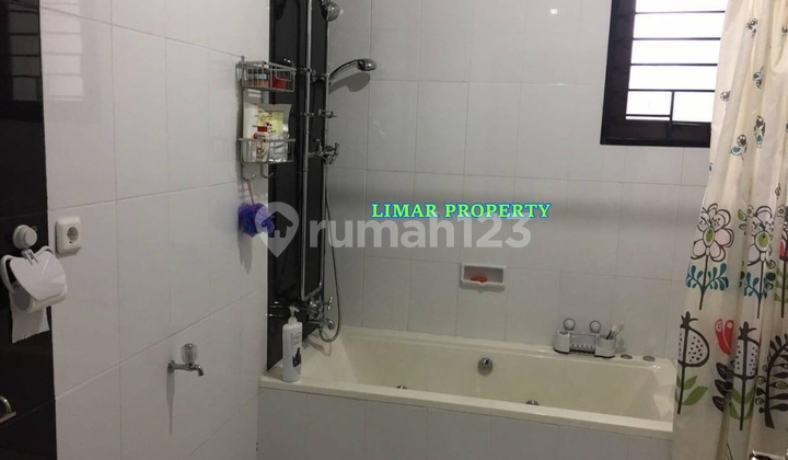 Rumah hunian dijual di Perumahan legenda wisata cibubur 8