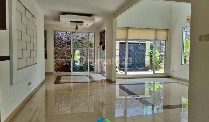 Rumah cantik siap huni di area kota wisata dekat toll Nagrak cibubur  1