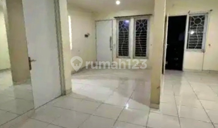 Ready-to-Occupy House, Negotiable Price Until Deal in Legenda Wisata Cibubur 2