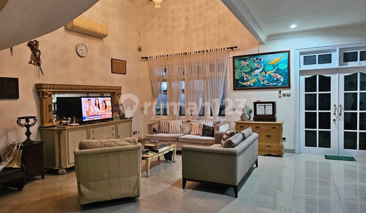 Rumah Mewah Turun Harga di Lokasi Favourite Kota Wisata Cibubur 2