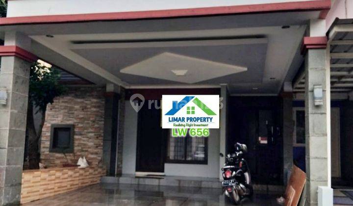 Rumah Cantik 2 Lantai Dekqt 1