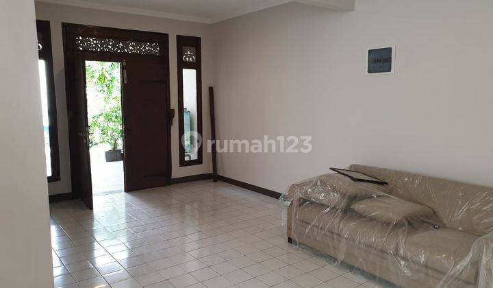 Disewakan Rumah di Puri indah 21