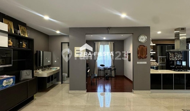 Dijual Cepat Rumah Cantik, Lingkungan Asri, Di Akasia, Bukit Golf Mediterania, PIK 2