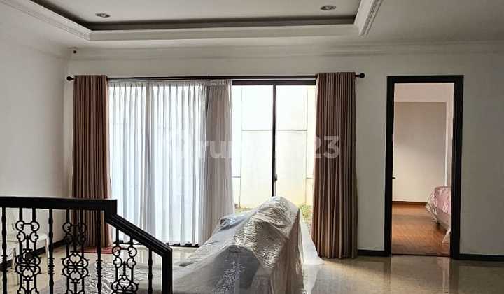 Dijual Rumah Bagus, Lingkungan Asri, Siap Huni, Di Cluster Jadeite Residence, De Park BSD