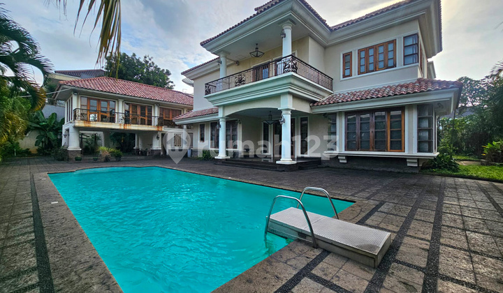 For Sale Luxury House in Kedoya, West Jakarta 2