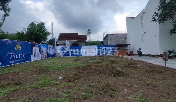 Active Dormitory 20 Rooms Near UII Jogja | Fully Occupied + Swimming Pool SHM 2