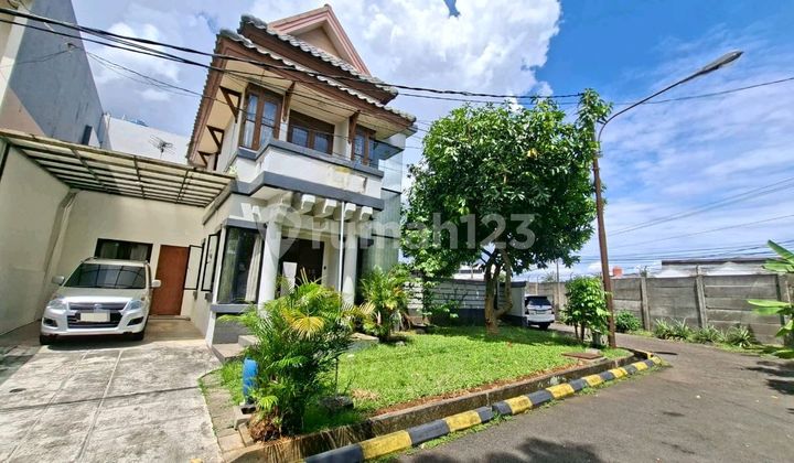 Dijual Rumah Hook Lippo Karawaci