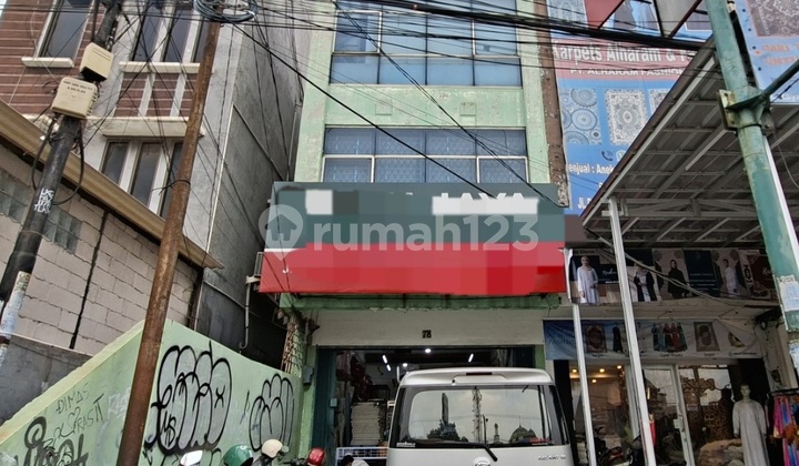 For Rent Fast 3-Story Shop House Facing Serpong Main Road - Strategic Location 2