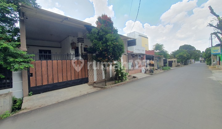 Di Jual Rumah Pinggir Jalan Cocok Buat Usaha 