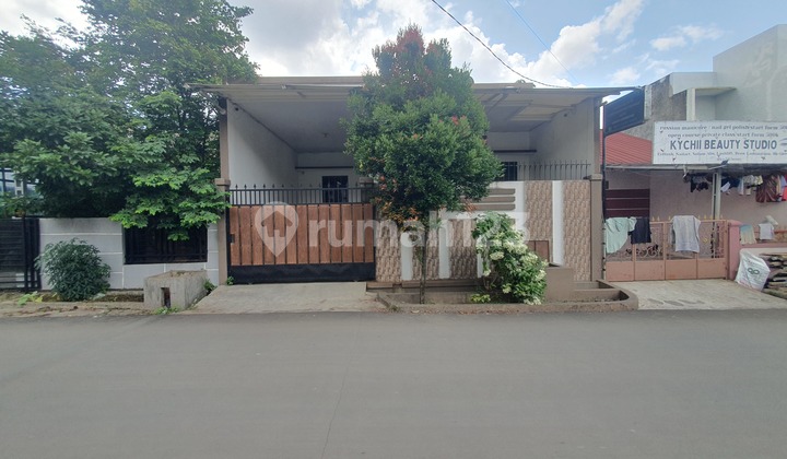 For Sale House by the Road Suitable for Business 2