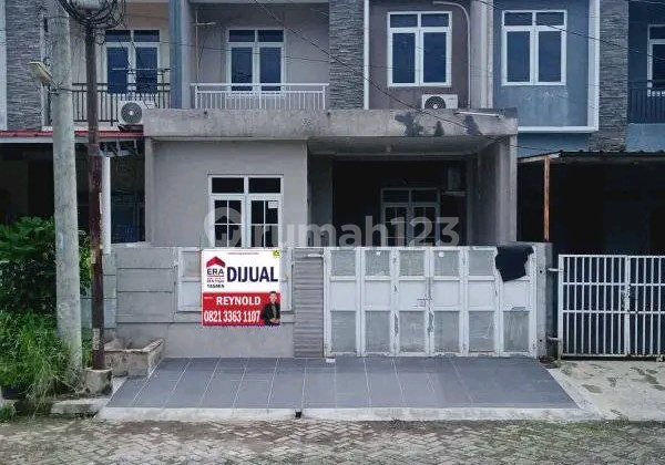 tampak depan jual rumah murah di villa