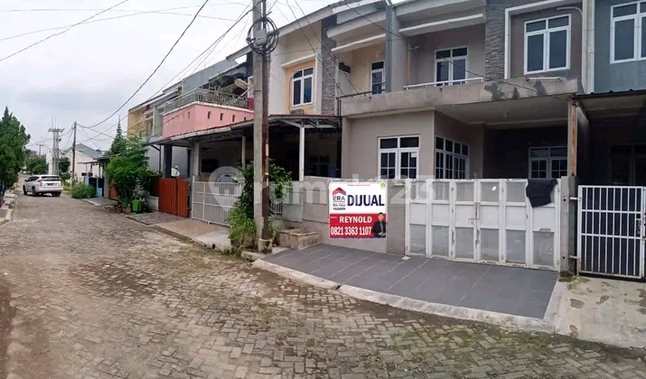 tampak depan jual rumah murah di villa