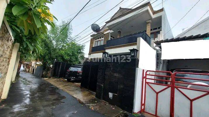 Rumah 2½ Lantai Termurah Di Tebet Jl. Skb.baru 6,5 Milyar Nego 2