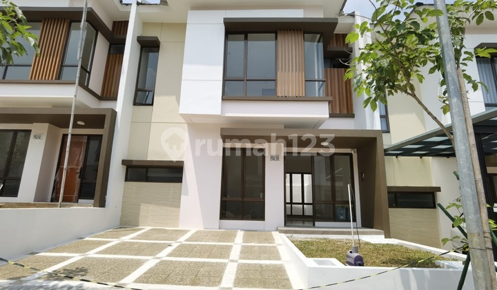 2-Story Ready-to-Occupy House in Sentul, Front of Public Facilities, View of Aeon, Fully Furnished 2-Story Ready-to-Occupy House in Sentul, Front of Public Facilities, View of Aeon, Fully Furnished
