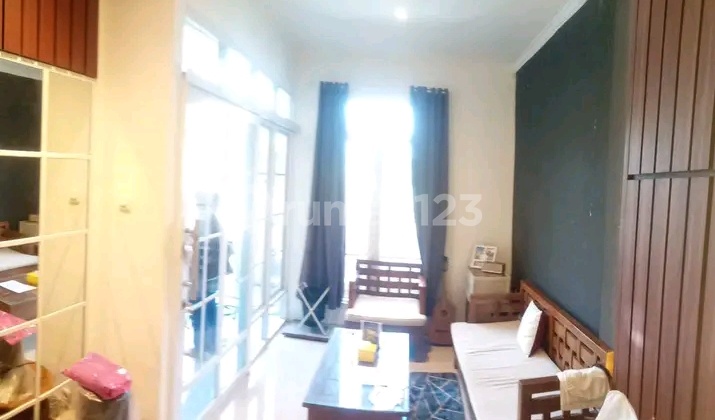 ruang tamu jual rumah murah di villa
