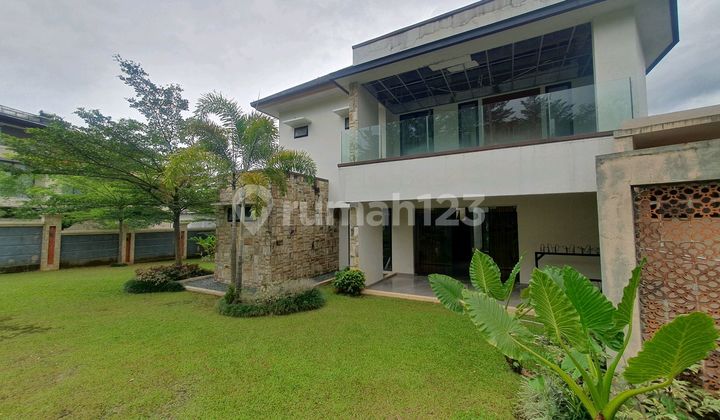 Rumah Mewah 2 Lantai Siap Huni - Cluster Northridge Golf L