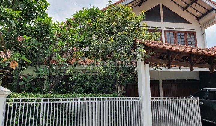 Rumah cantik siap huni sangat terawat di arcamanik 2