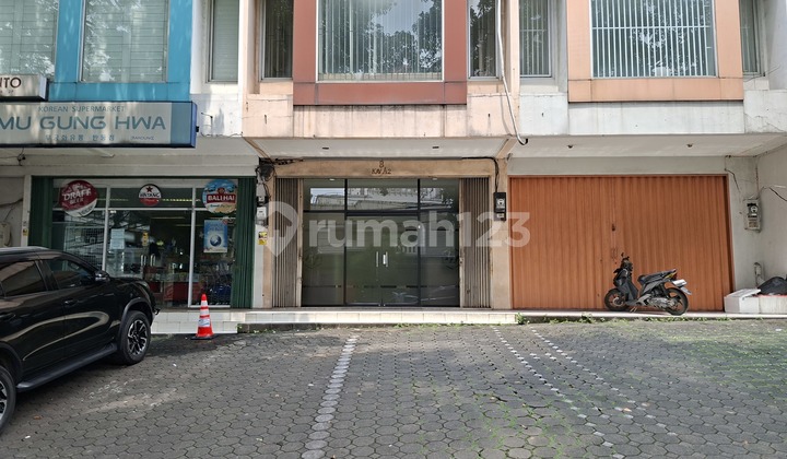 Ruko 3 Lantai Siap Huni Tengah Kota Mainroad 