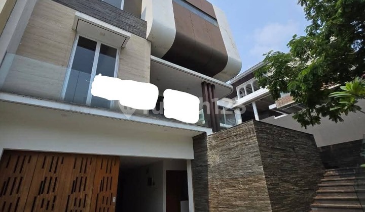 Rumah Modern Minimalist Katamaran Pantai Indah Kapuk 358M