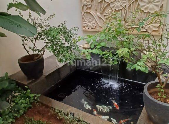 Rumah di Kebon Jeruk 2 Lantai SHM Bagus 8