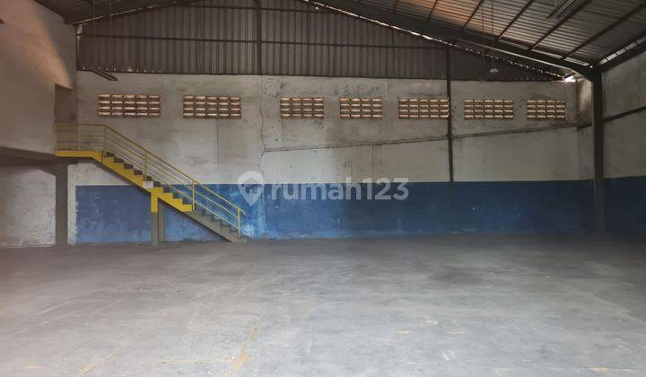 Disewakan gudang kapuk kamal raya. 
 5