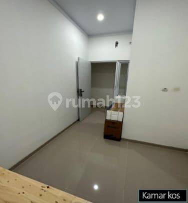 Disewakan gudang kapuk kamal raya. 
 9