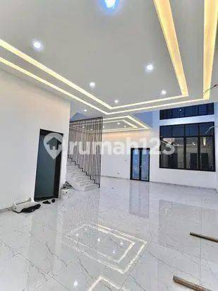 Rumah Pluit Barat
Brand New
SHM Bagus 1